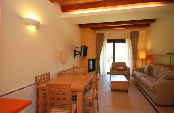 Tassido Coda Resort Scanno Phòng bức ảnh
